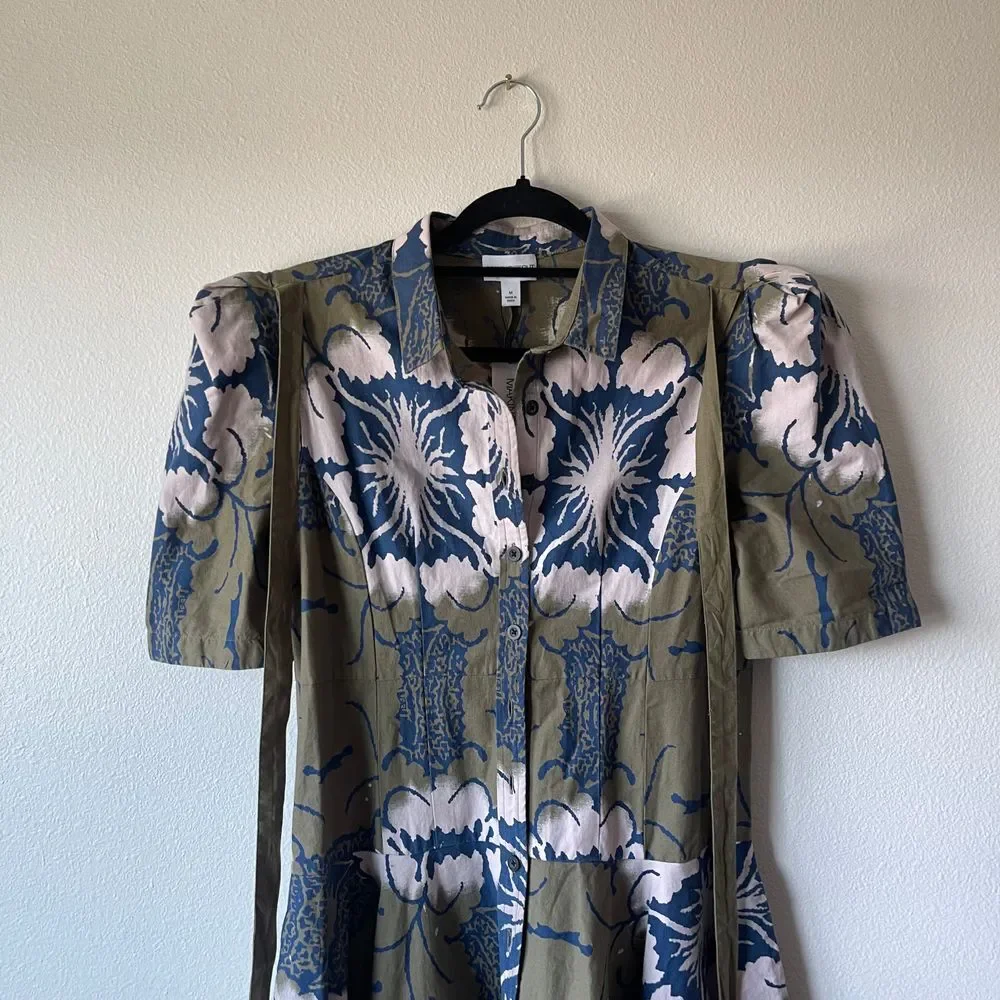 Making the Cut Puff Sleeve‎ Dress - Picture 6 of 10